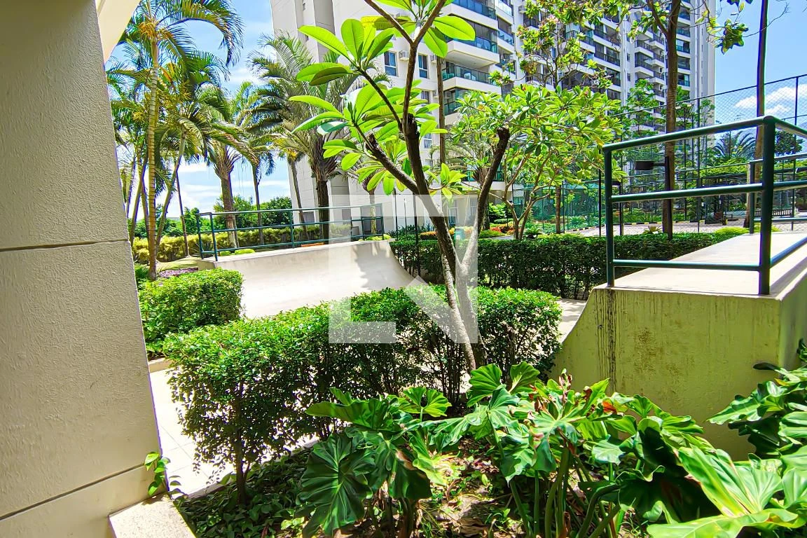 Apartamento mobiliado com 2 quartos e varanda com churrasqueira — photo 28