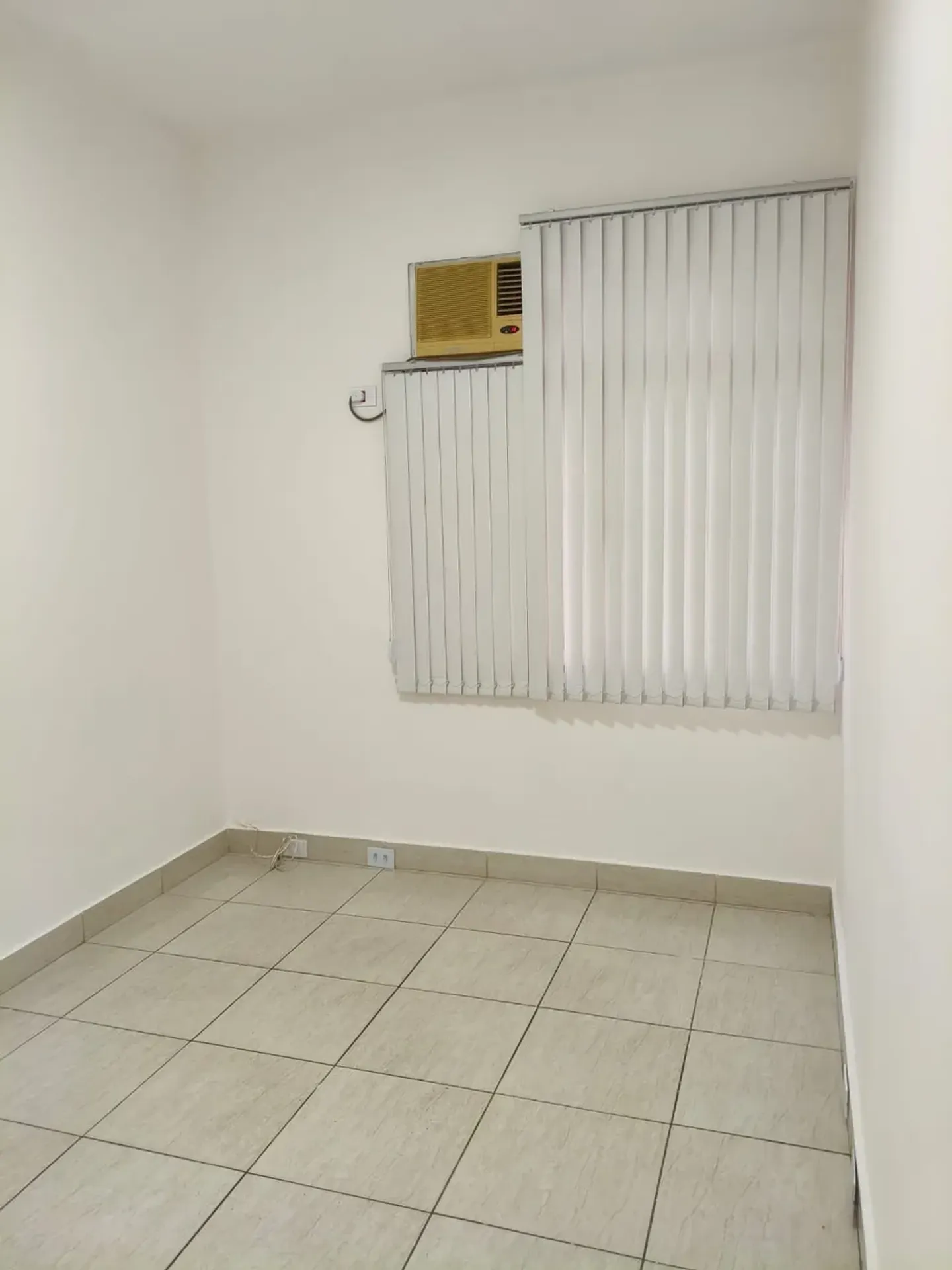 Квартира з 1 спальнею і 1 ванною без паркування — photo 33