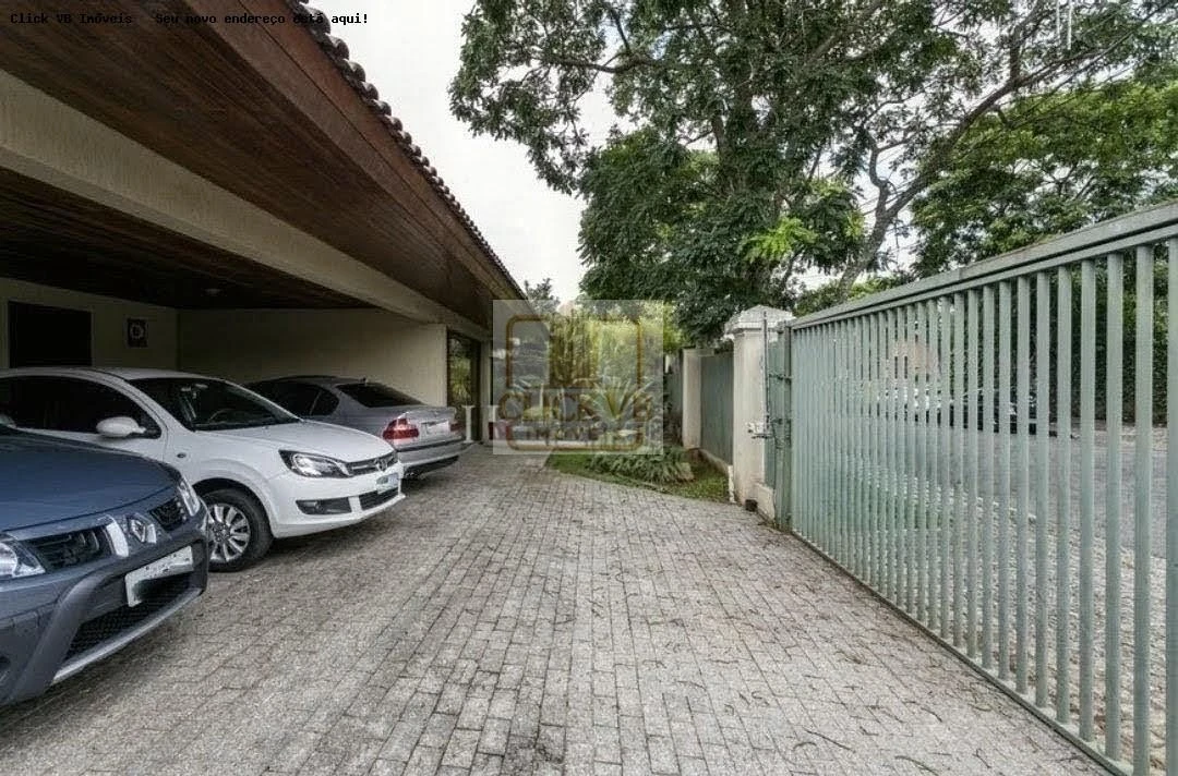 4-bedroom house with floor-to-ceiling windows in Curitiba — photo 3