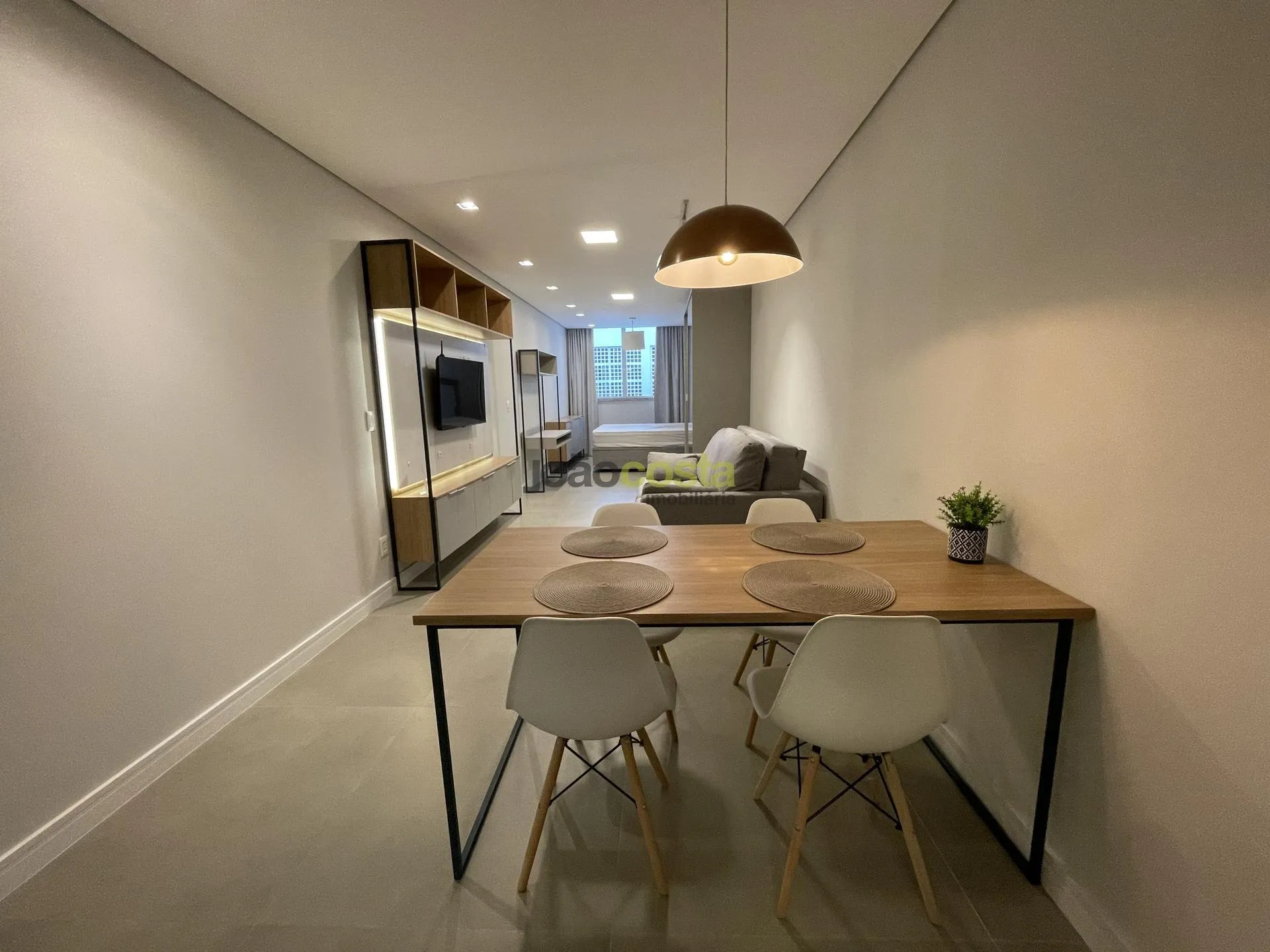 Furnished 40 m² apartment with 1 bedroom and open kitchen