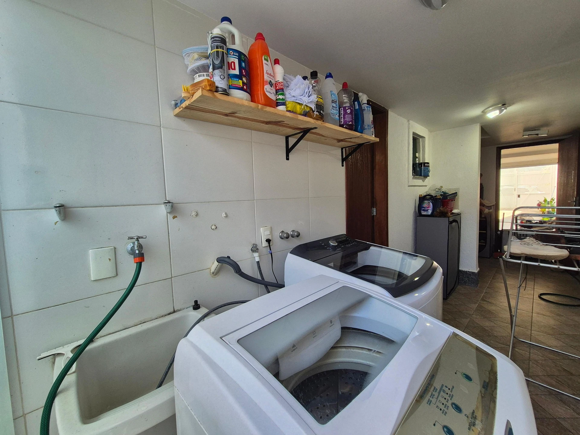 Furnished house with 4 bedrooms and a balcony — photo 52
