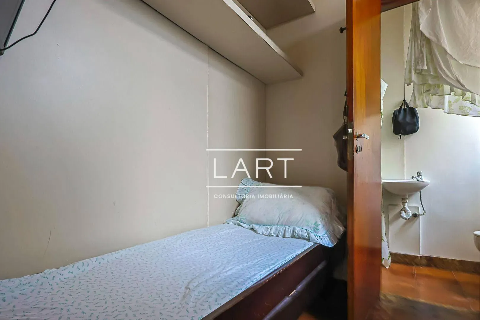 Apartamento com 3 quartos e 3 banheiros, 220 m² — photo 39