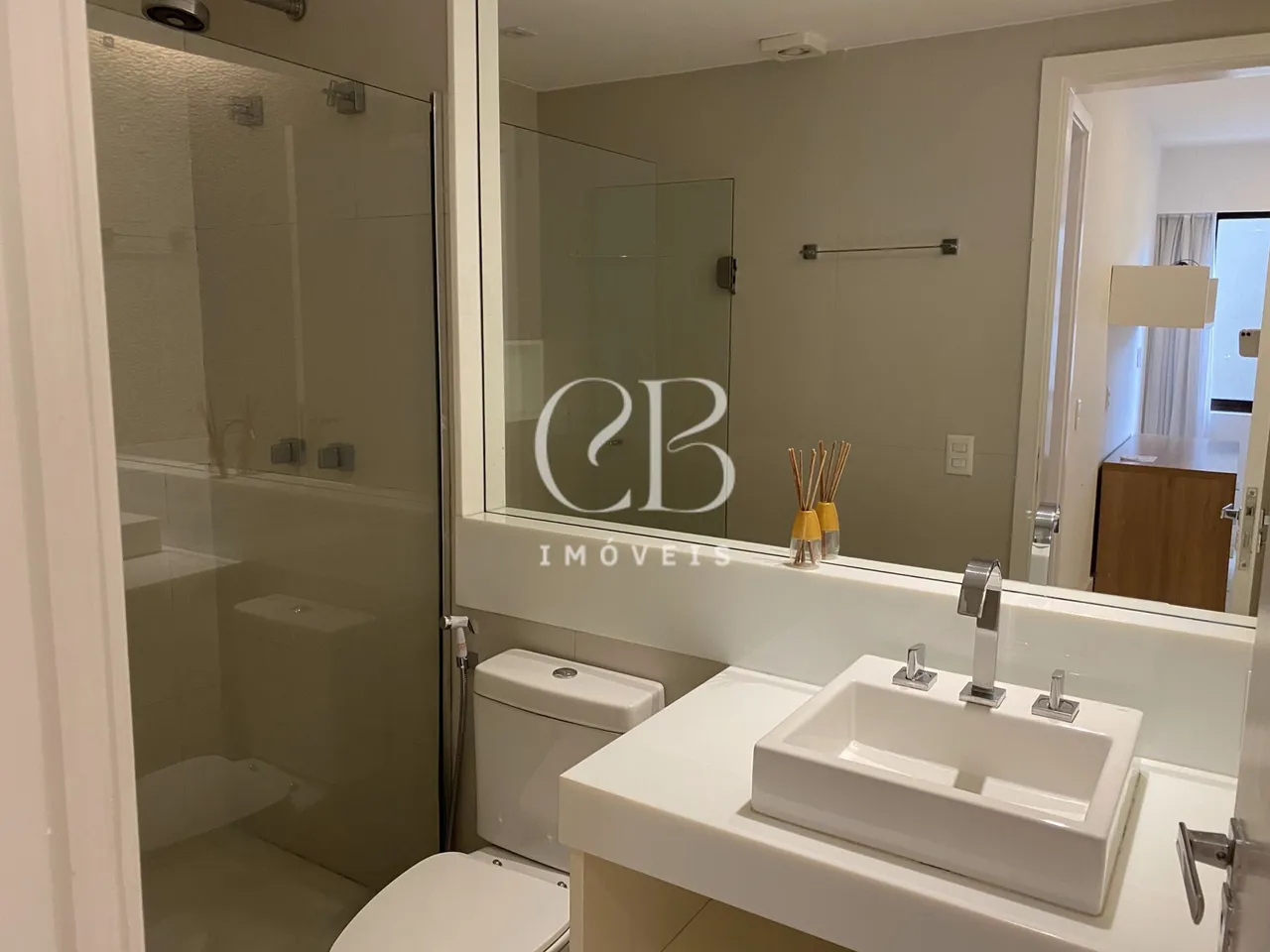 Apartamento mobiliado com 2 quartos e 2 banheiros — photo 13