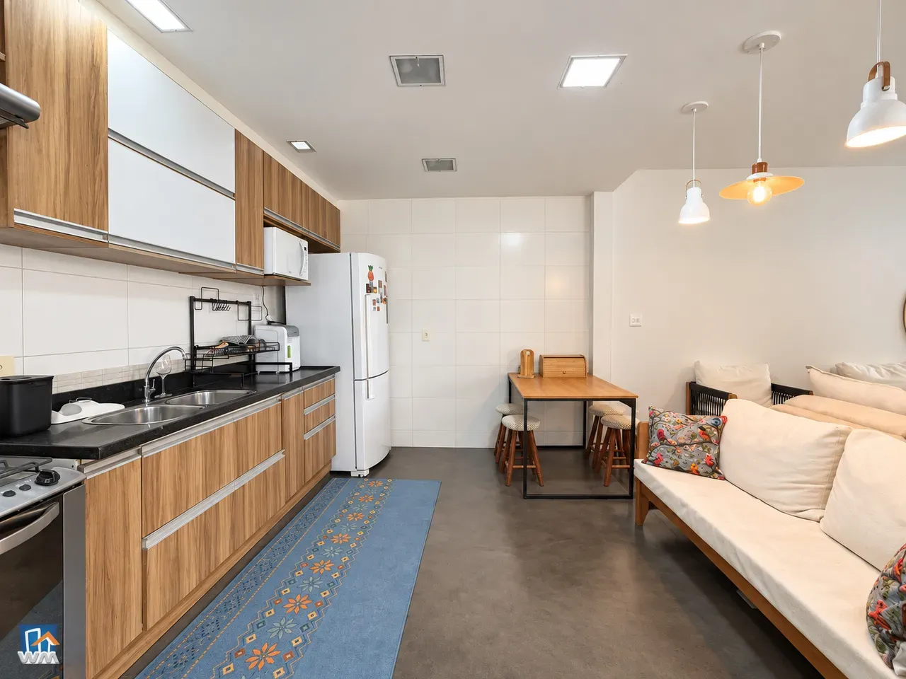 3-bedroom house with a home office — photo 10