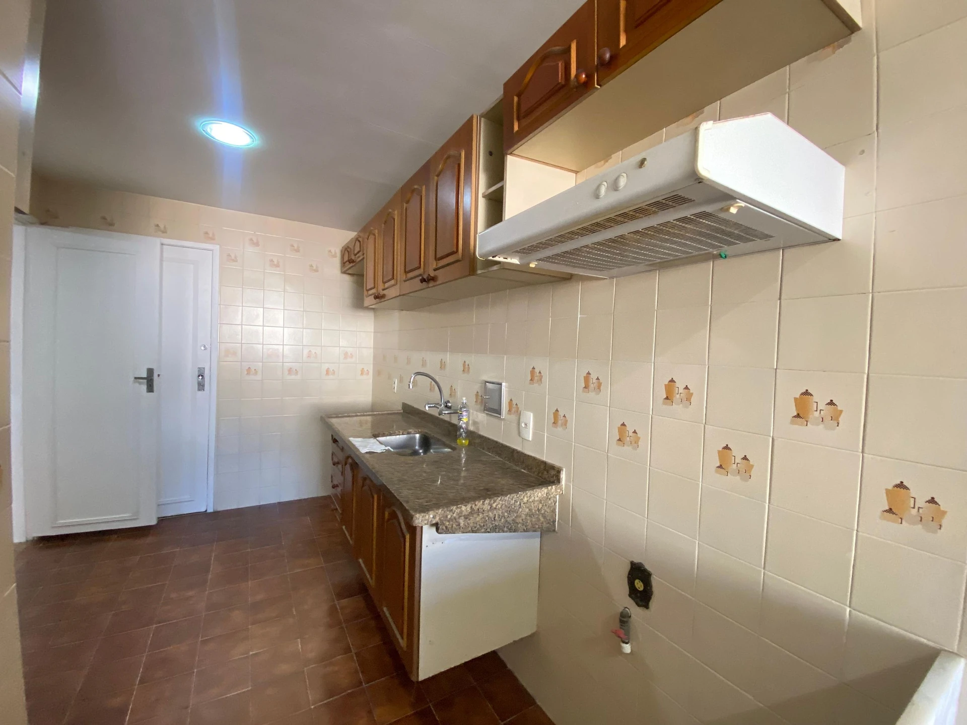 Орендна квартира з 3 спальнями та балконом — photo 7