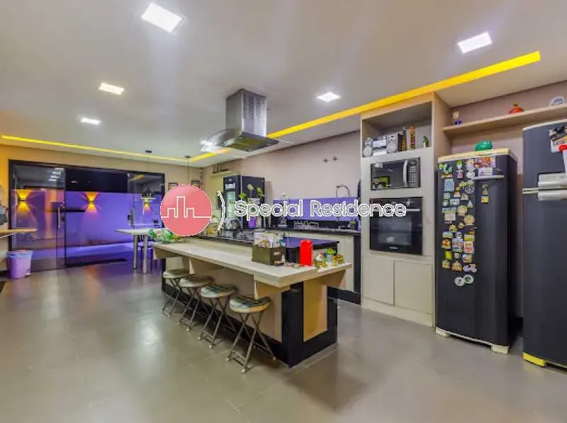 Furnished triplex house with 3 bedrooms and 5 bathrooms — photo 5
