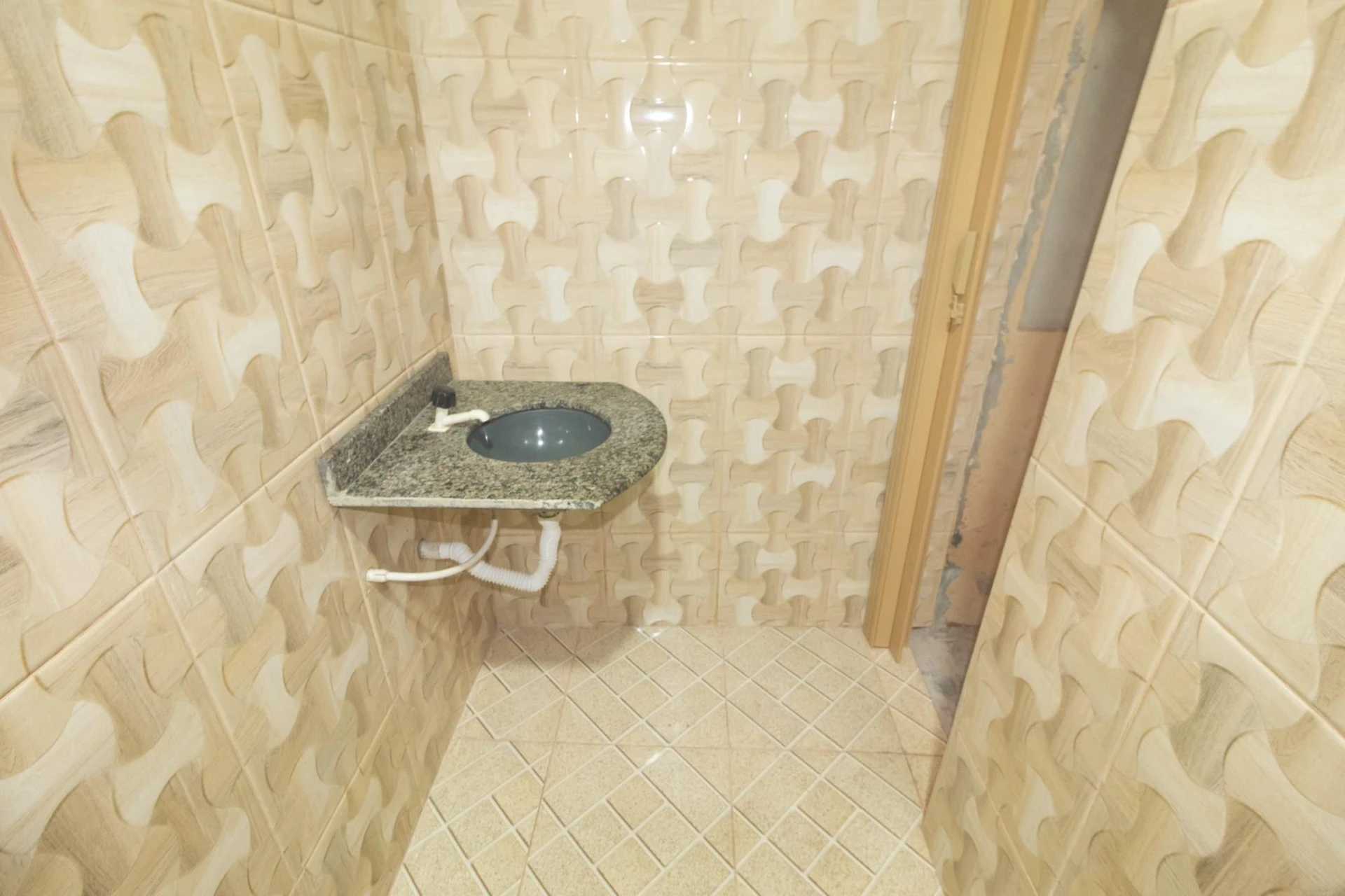 Casa com 2 quartos, 1 suíte e área de lavanderia — photo 23