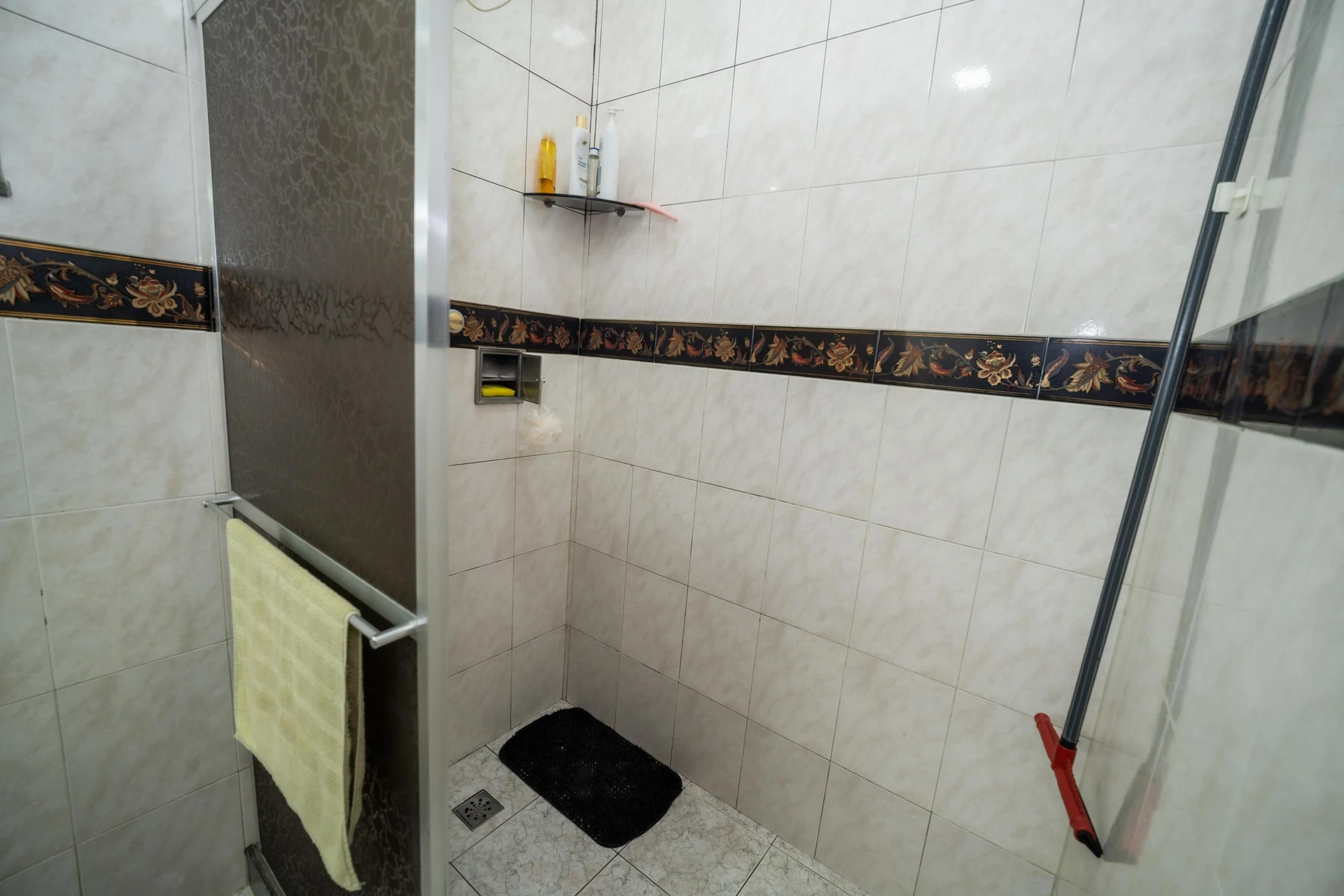 Furnished house, 449 m², with a jacuzzi — photo 61