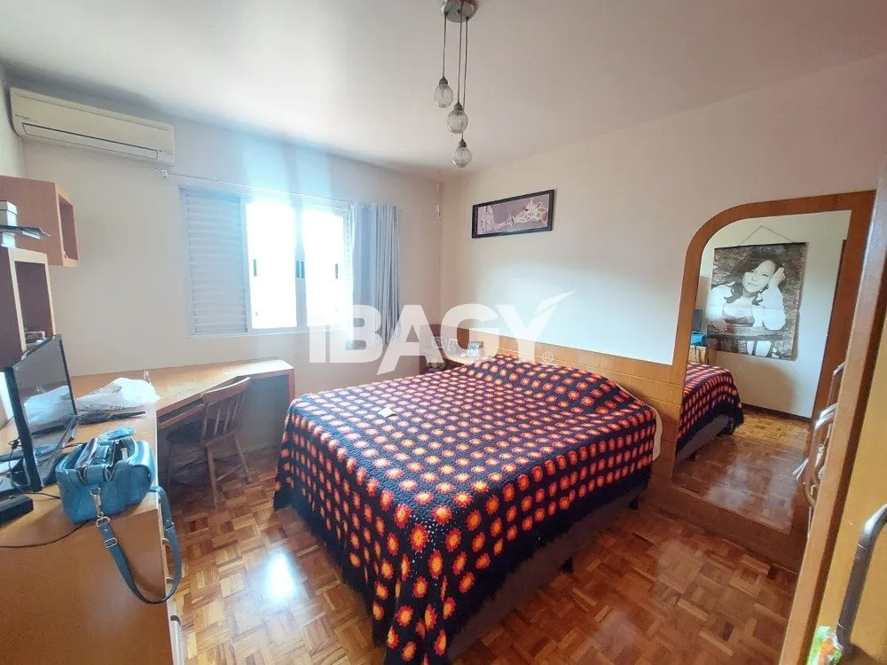 Furnished house with 5 bedrooms and 4 parking spots — photo 8