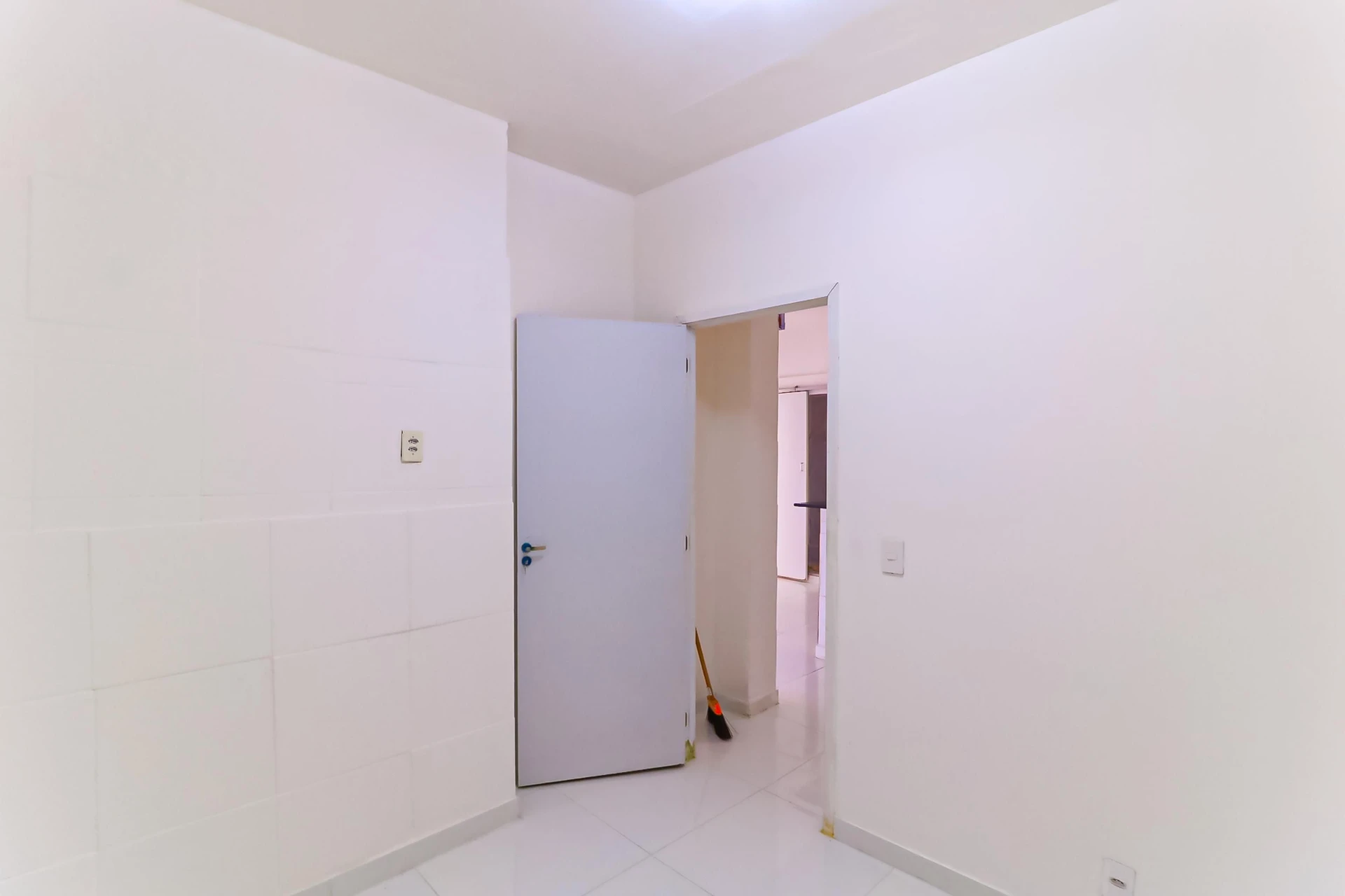 2-bedroom apartment with a gas stove — photo 28