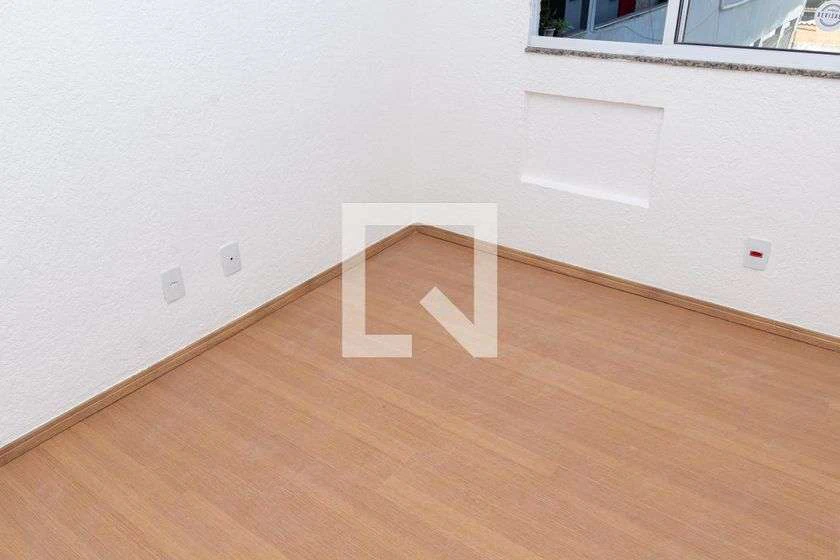 Unfurnished 2-bedroom apartment with 45 m² and wood floors — photo 11