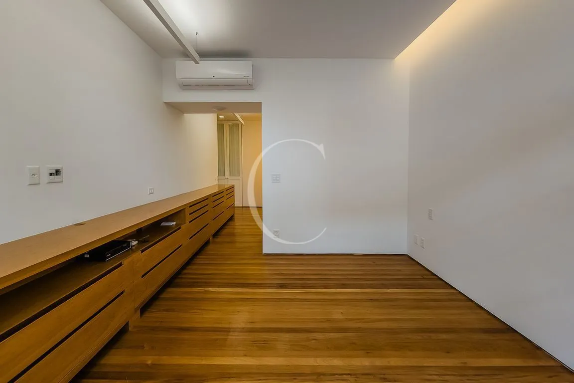 Мебльована квартира 239 м² з 3 спальнями та 2 паркомісцями — photo 5