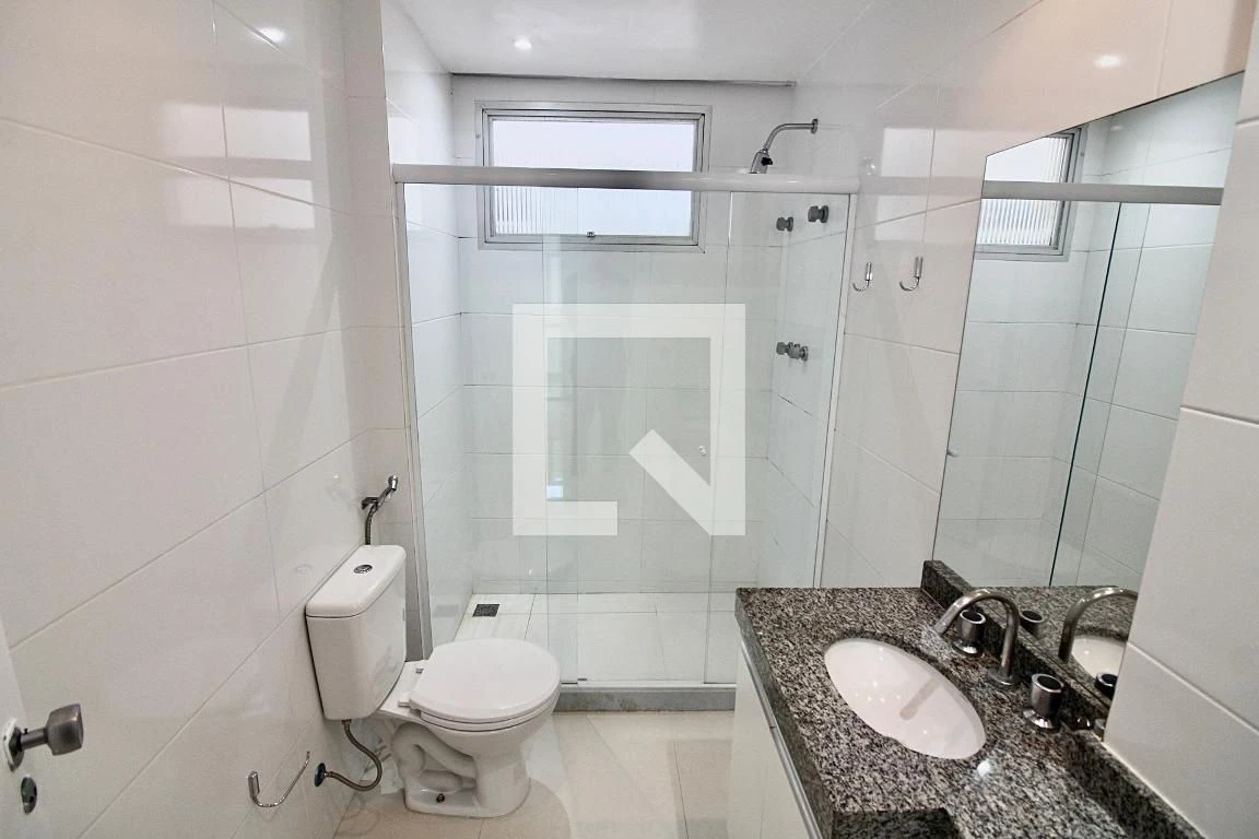 3-bedroom apartment, 1 with its own bathroom, 200 m² — photo 29