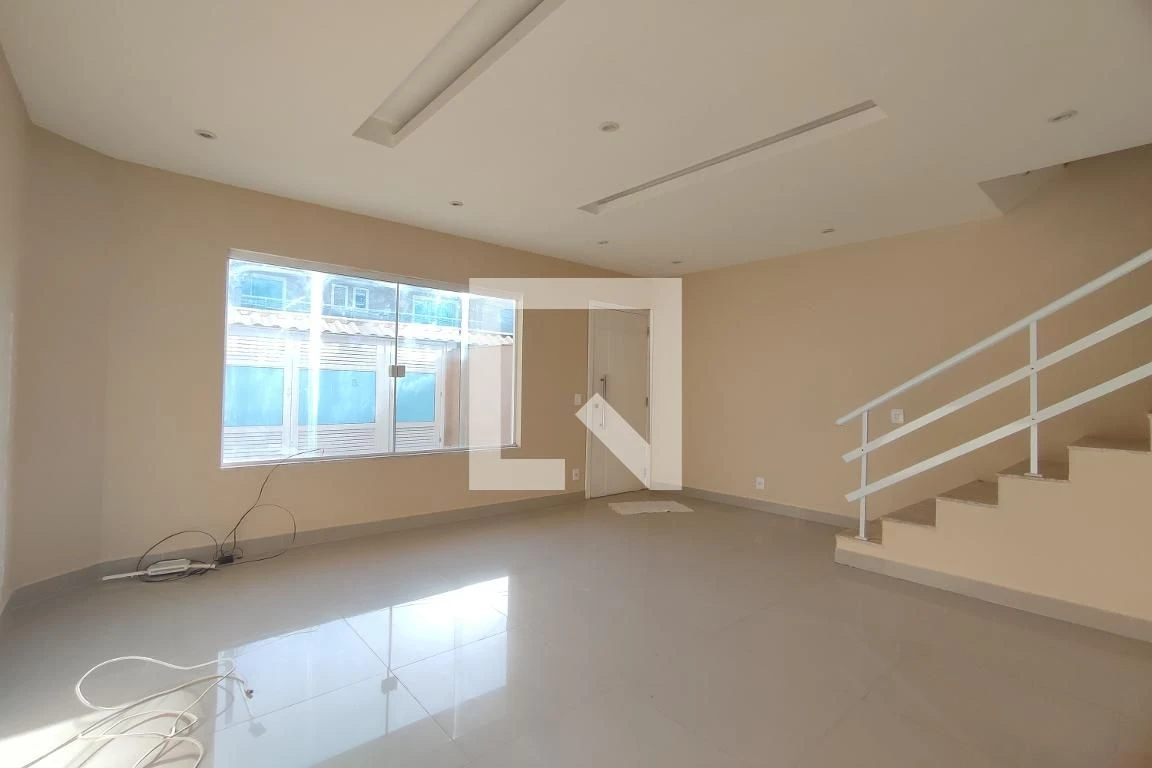 Unfurnished house with 3 bedrooms and 4 bathrooms — photo 29
