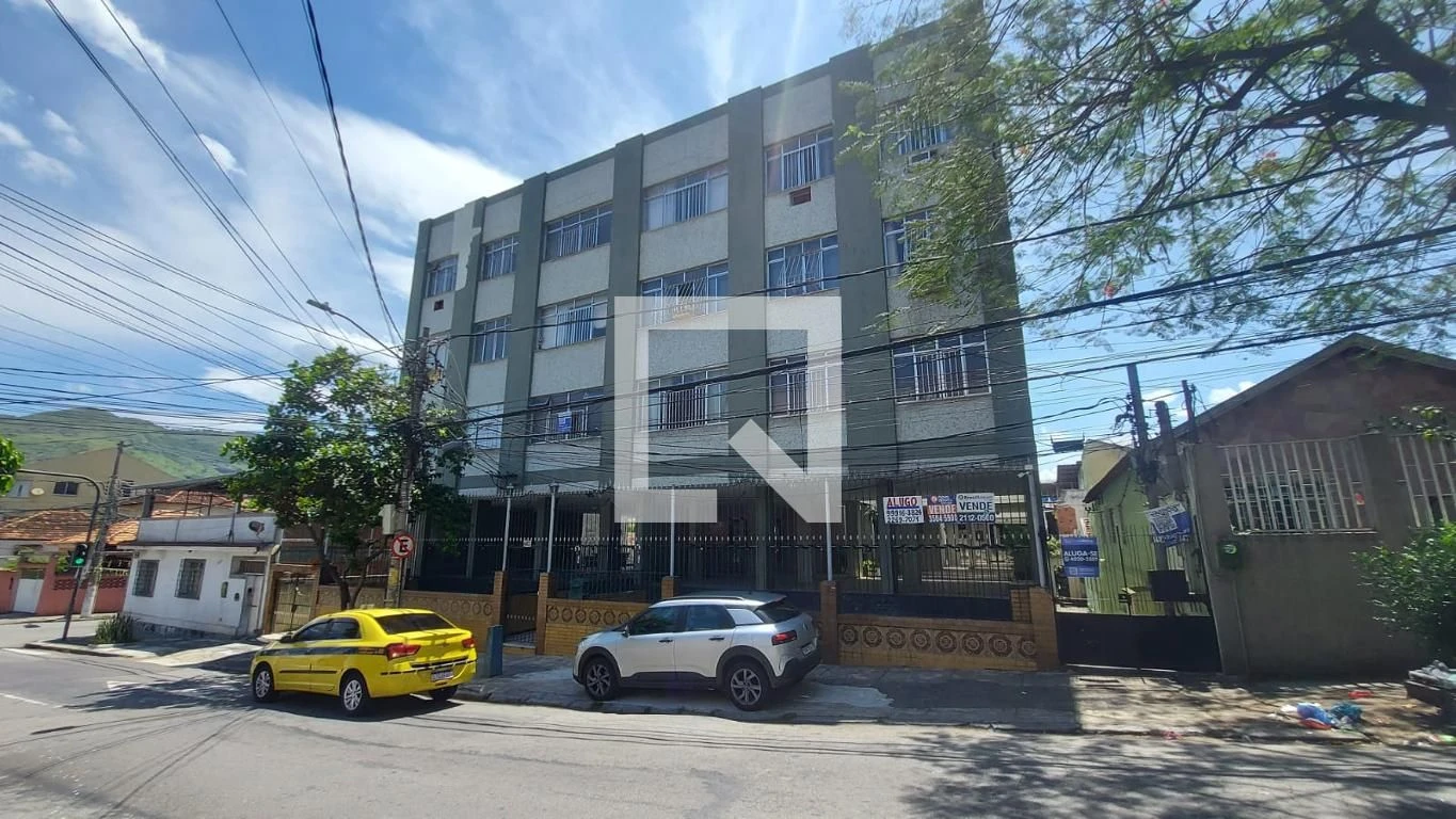 3-bedroom apartment with balcony and private outdoor space — photo 41