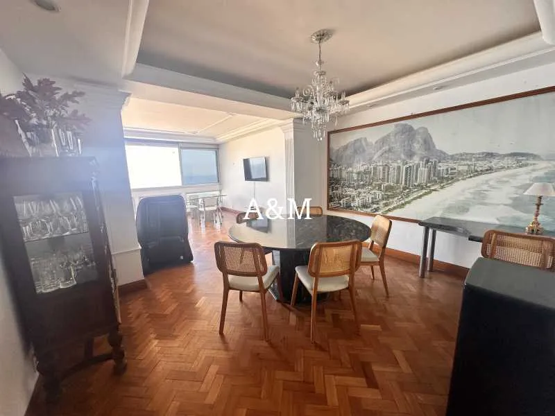 Apartamento mobiliado com 4 quartos e 5 banheiros — photo 5