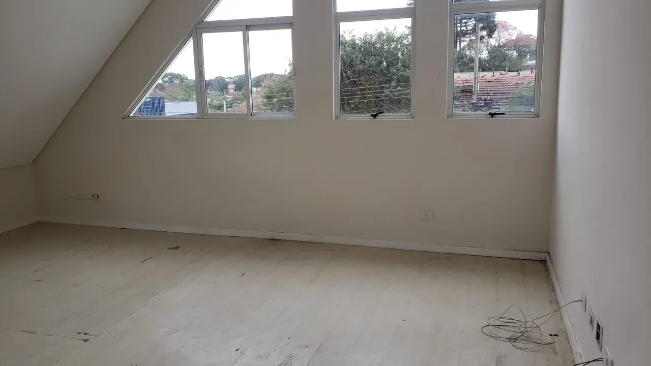 Casa com 4 quartos e 4 banheiros, 250 m² — photo 30