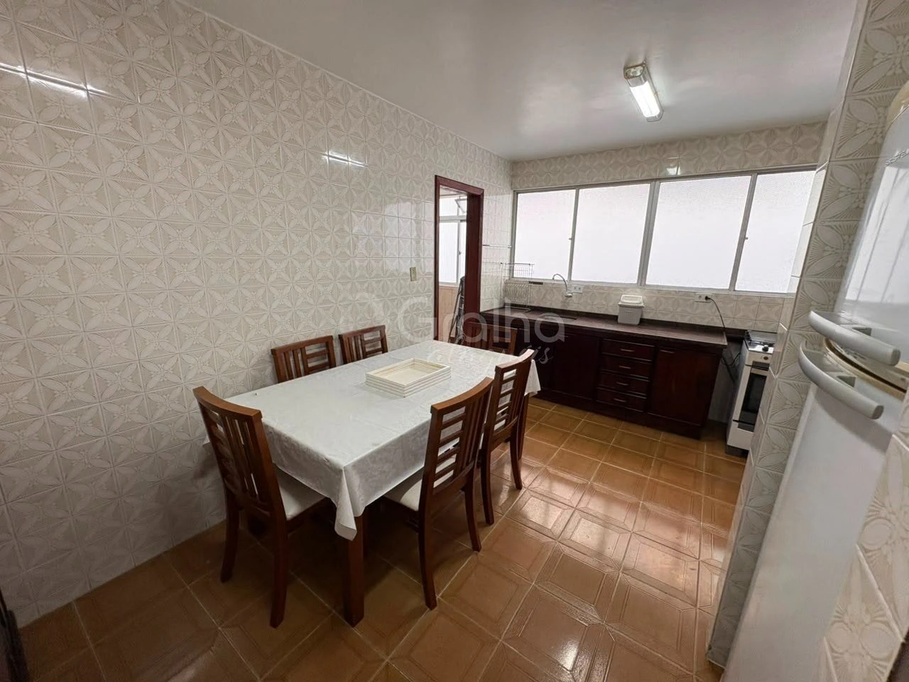 4-bedroom apartment with a suite and 138 m² — photo 2
