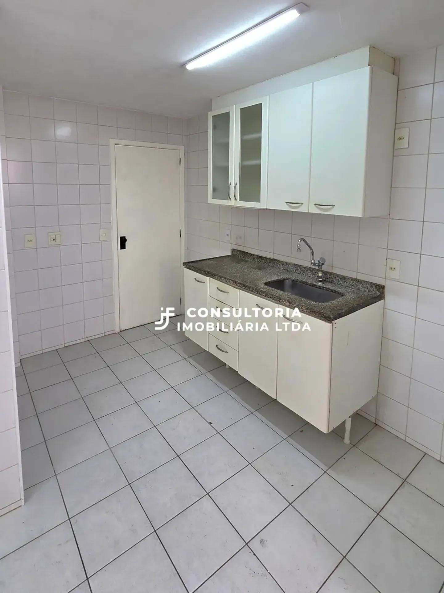 Квартира: 3 спальні, 1 з власною ванною кімнатою, 128 м² — photo 5