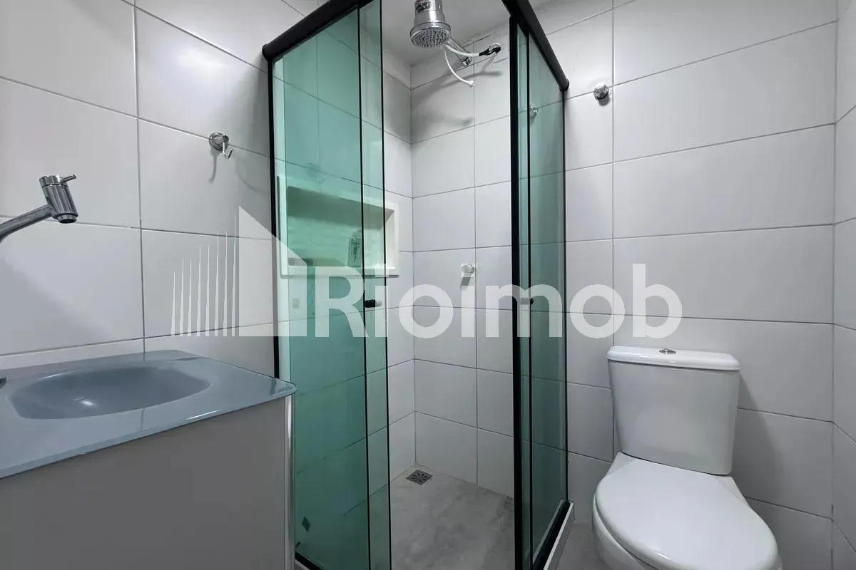 Furnished house with 5 bedrooms and 5 bathrooms — photo 40