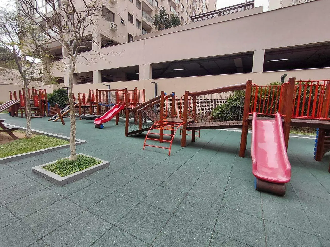 Rental apartment with 2 bedrooms, 2 bathrooms and parking — photo 6