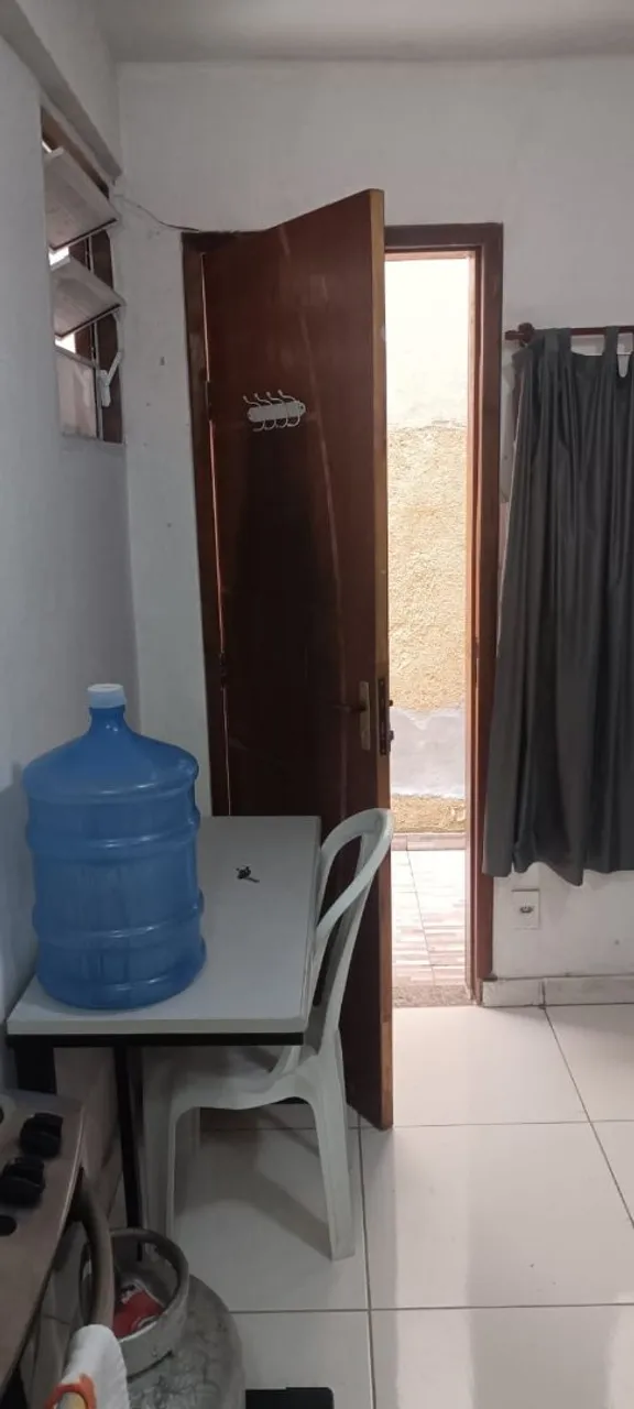 Rental studio kitinete with 1 bedroom and 1 bathroom — photo 2