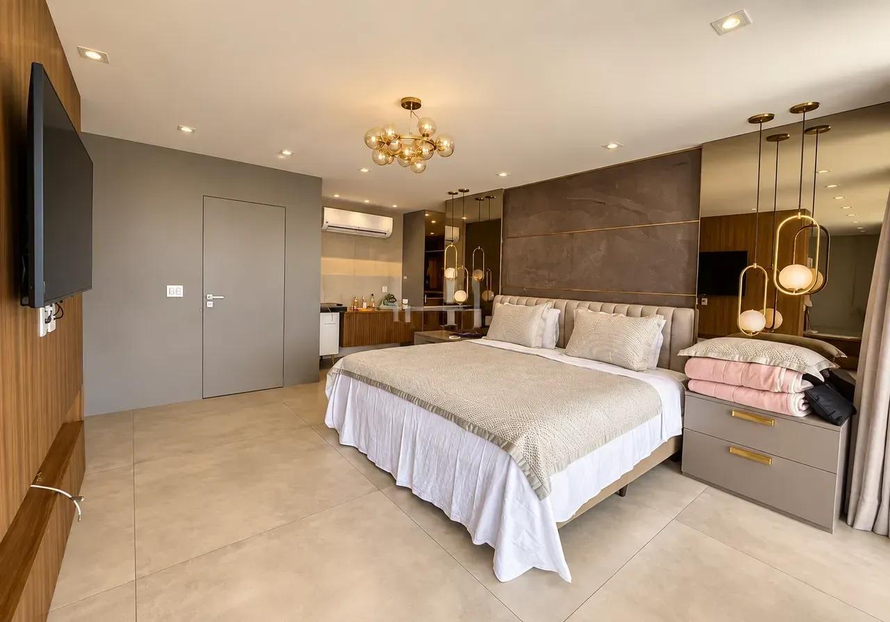 Furnished house with 4 bedrooms and 550 m² — photo 18