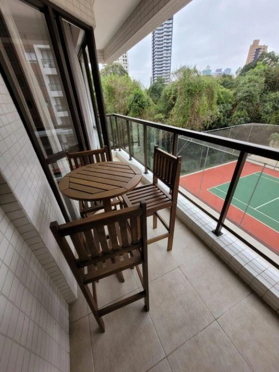 3-bedroom apartment with a park view — photo 24