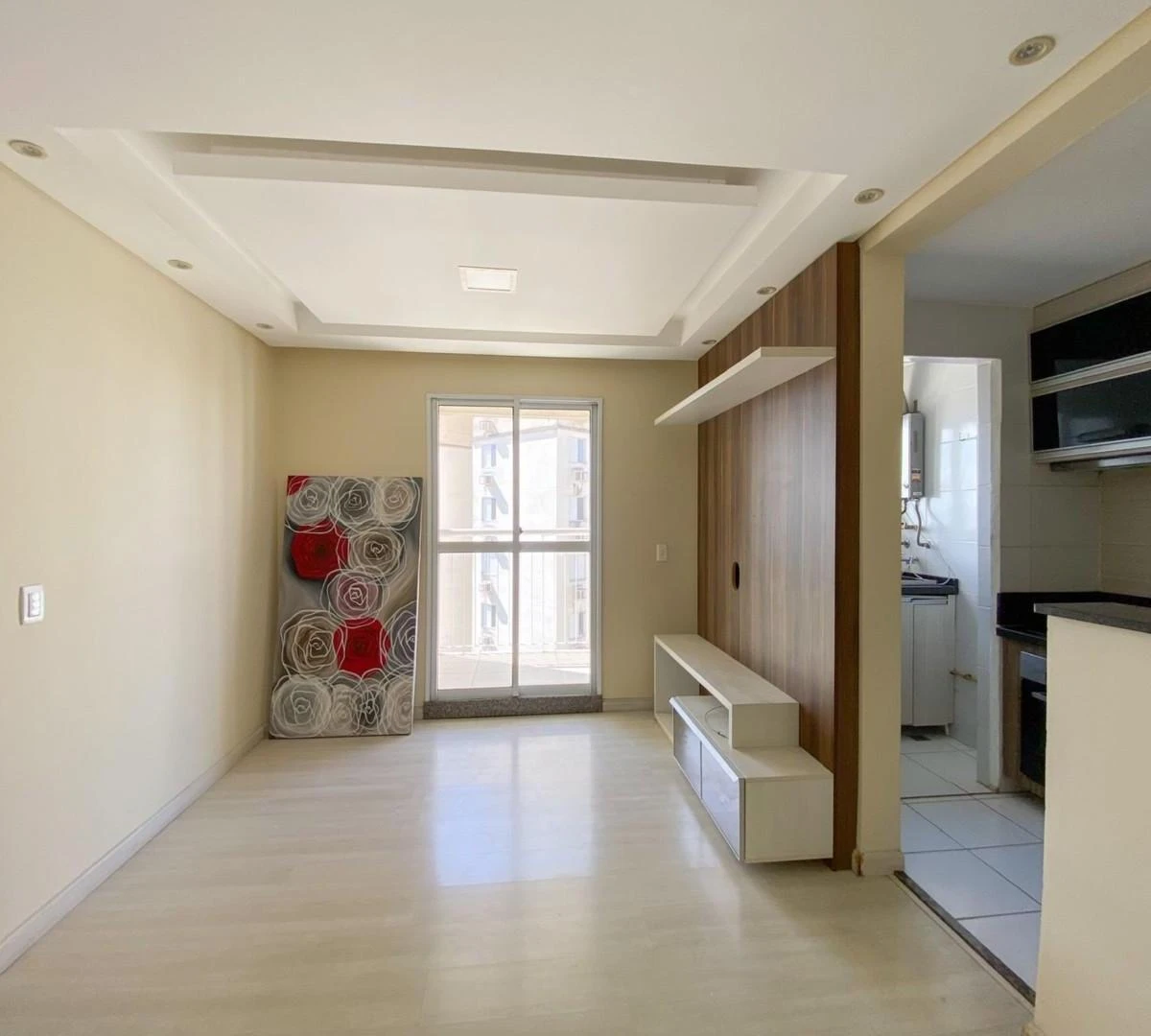Квартира 56 м² із заскленим балконом та робочим місцем — photo 9