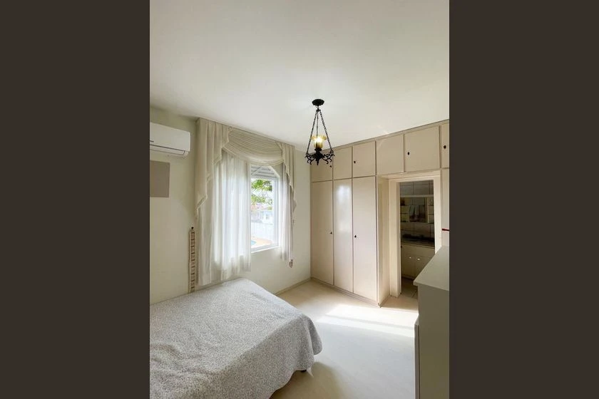 Unfurnished house with 5 bedrooms and 6 bathrooms — photo 5