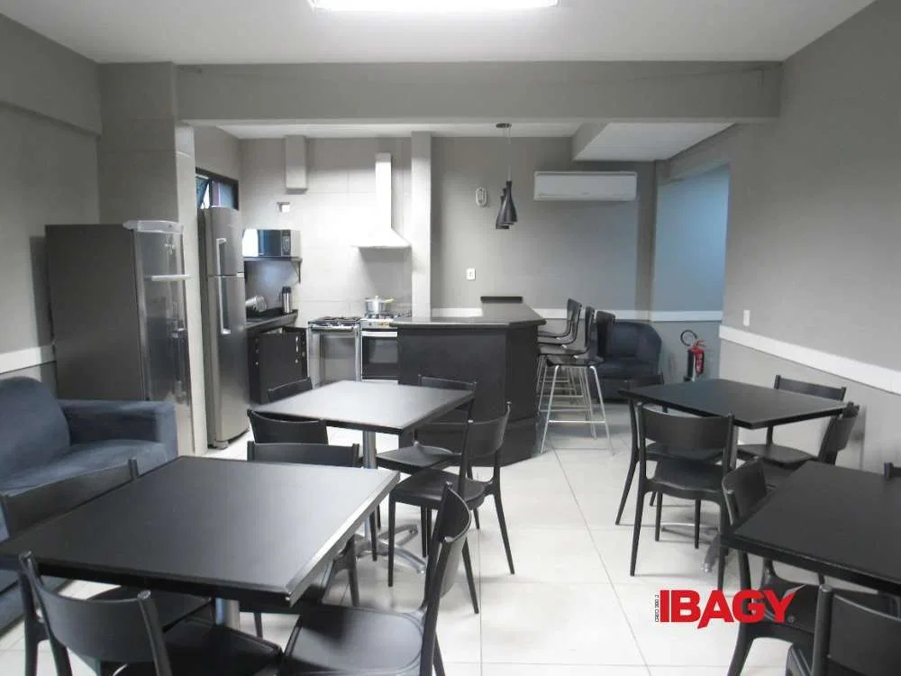 Квартира с 2 спальнями, 52 м² и 1 парковкой — photo 4
