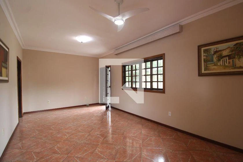 House, 370 m², with a grill on the balcony — photo 29