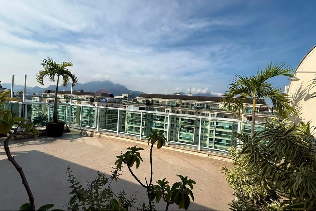 Cobertura de 200 m² com 3 quartos e churrasqueira privativa — photo 32