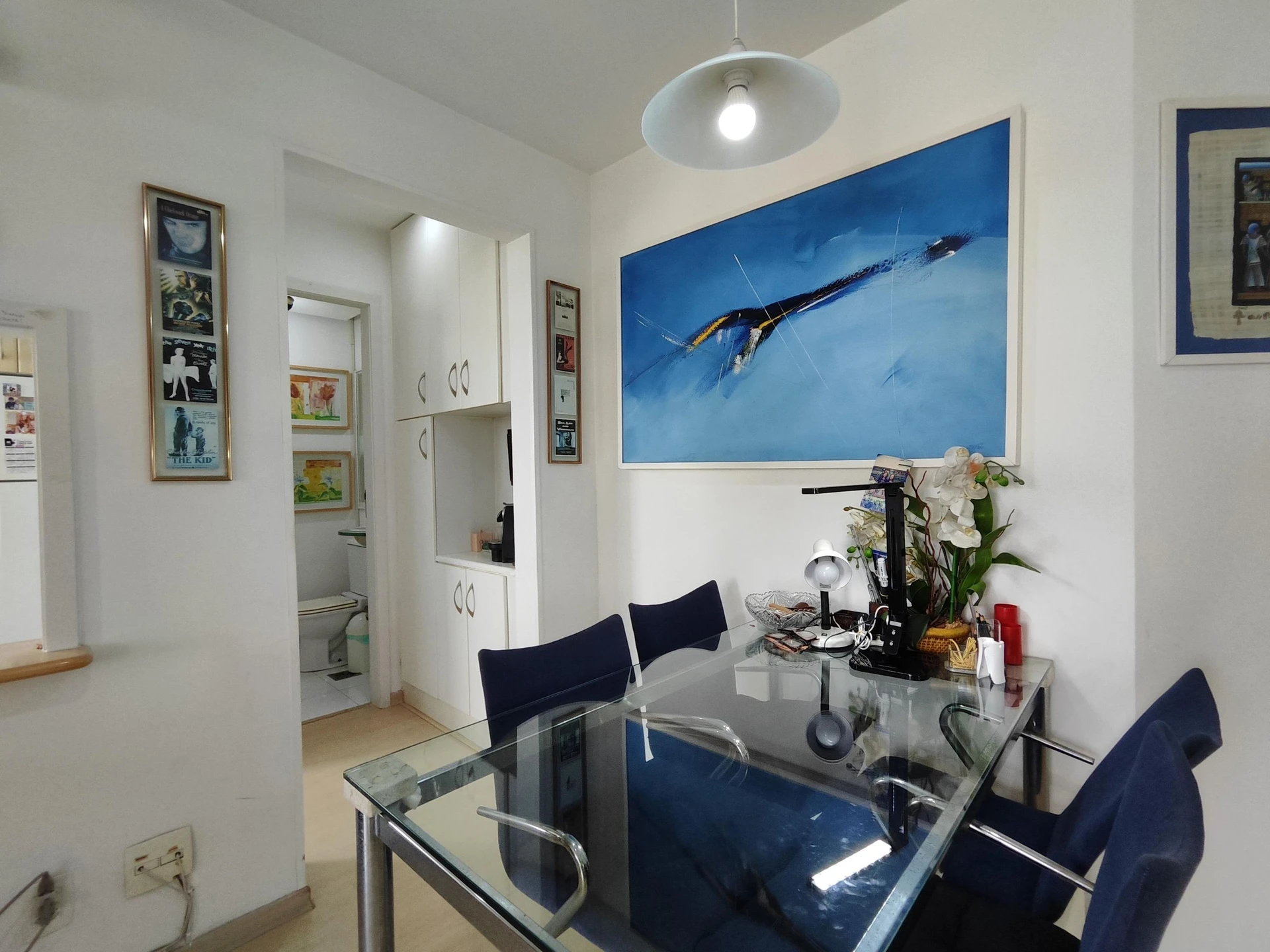Apartamento mobiliado com 2 quartos em suíte e varanda — photo 16