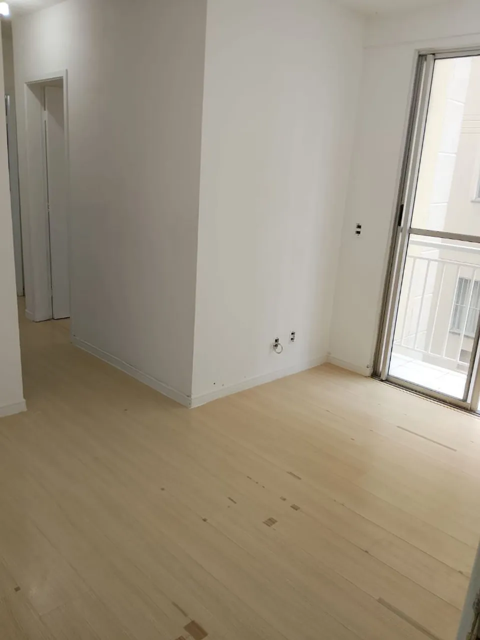 Wood or laminate floors in a 2-bedroom apartment, 46 m² — photo 8