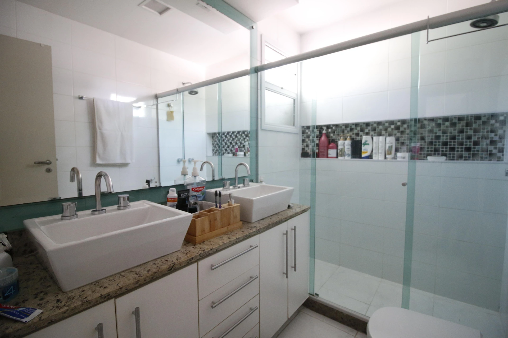 Furnished house, 230 m², with a glass-enclosed balcony — photo 21