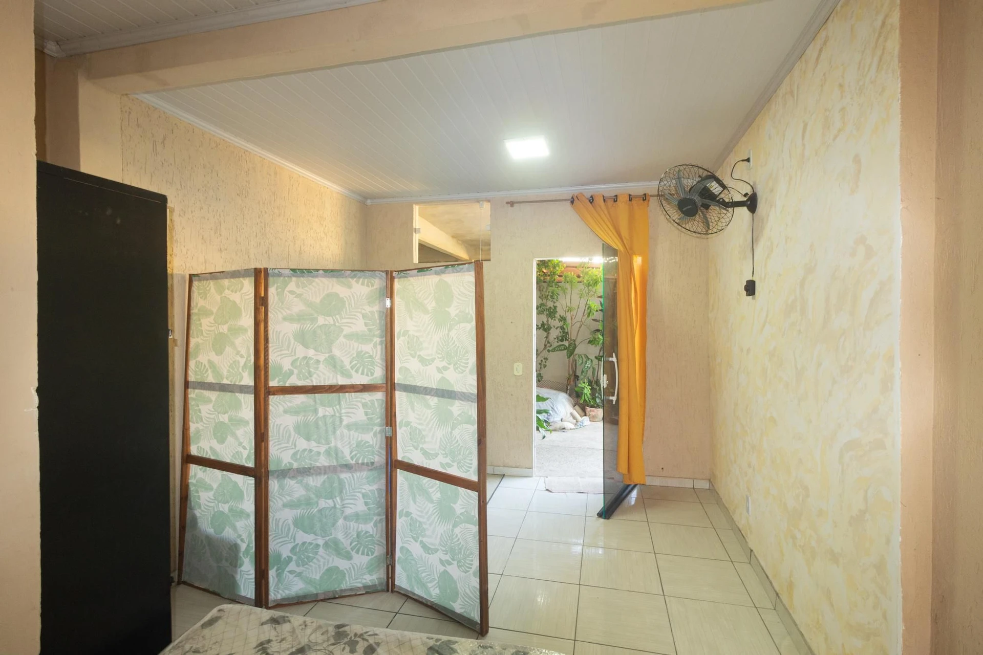 Unfurnished studio with 1 bedroom and 1 parking spot — photo 6