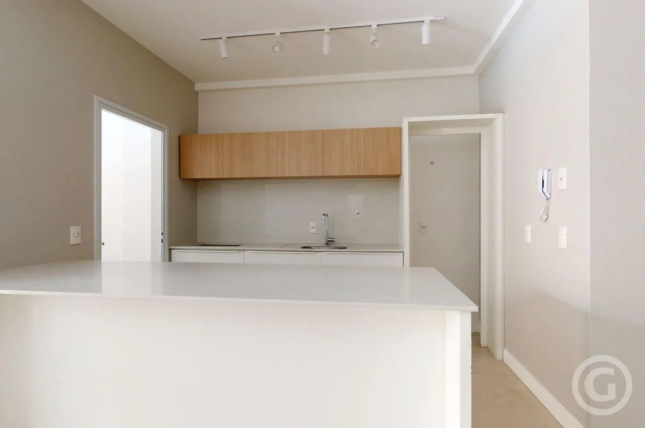 Apartamento de 98 m² com 3 dormitórios e jardim privativo