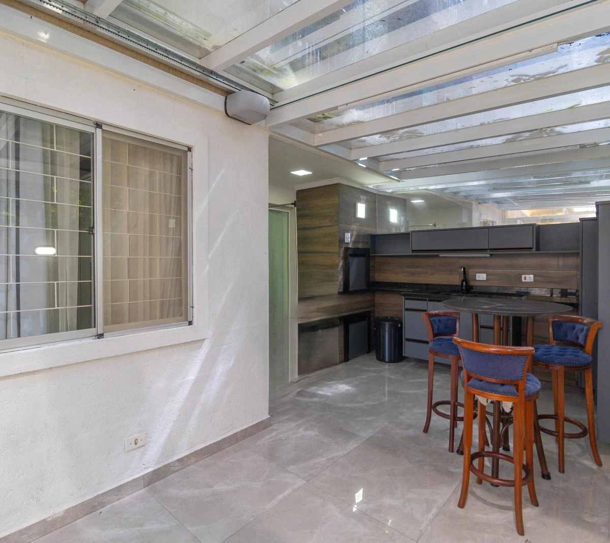 Робоче місце та 3 спальні: квартира 75 м² — photo 24