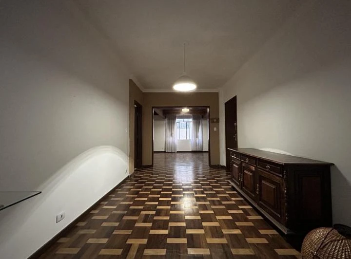3-bedroom apartment with a enclosed balcony — photo 8