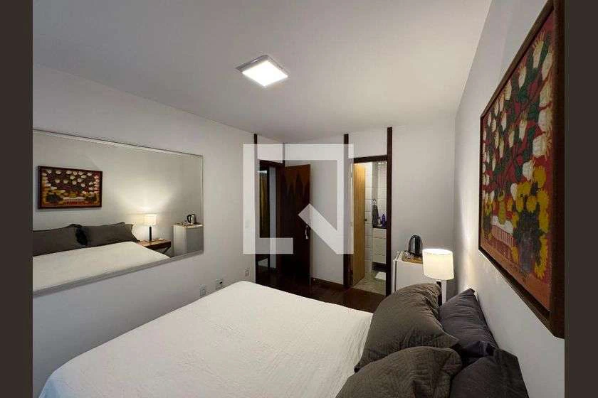 4-bedroom apartment with a balcony and 180 m² — photo 4