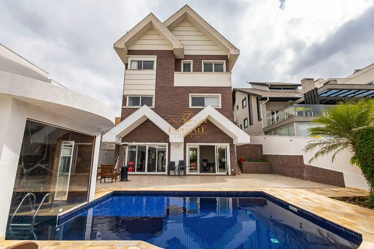 Furnished house with 3 en-suite bedrooms and 631 m² — photo 52