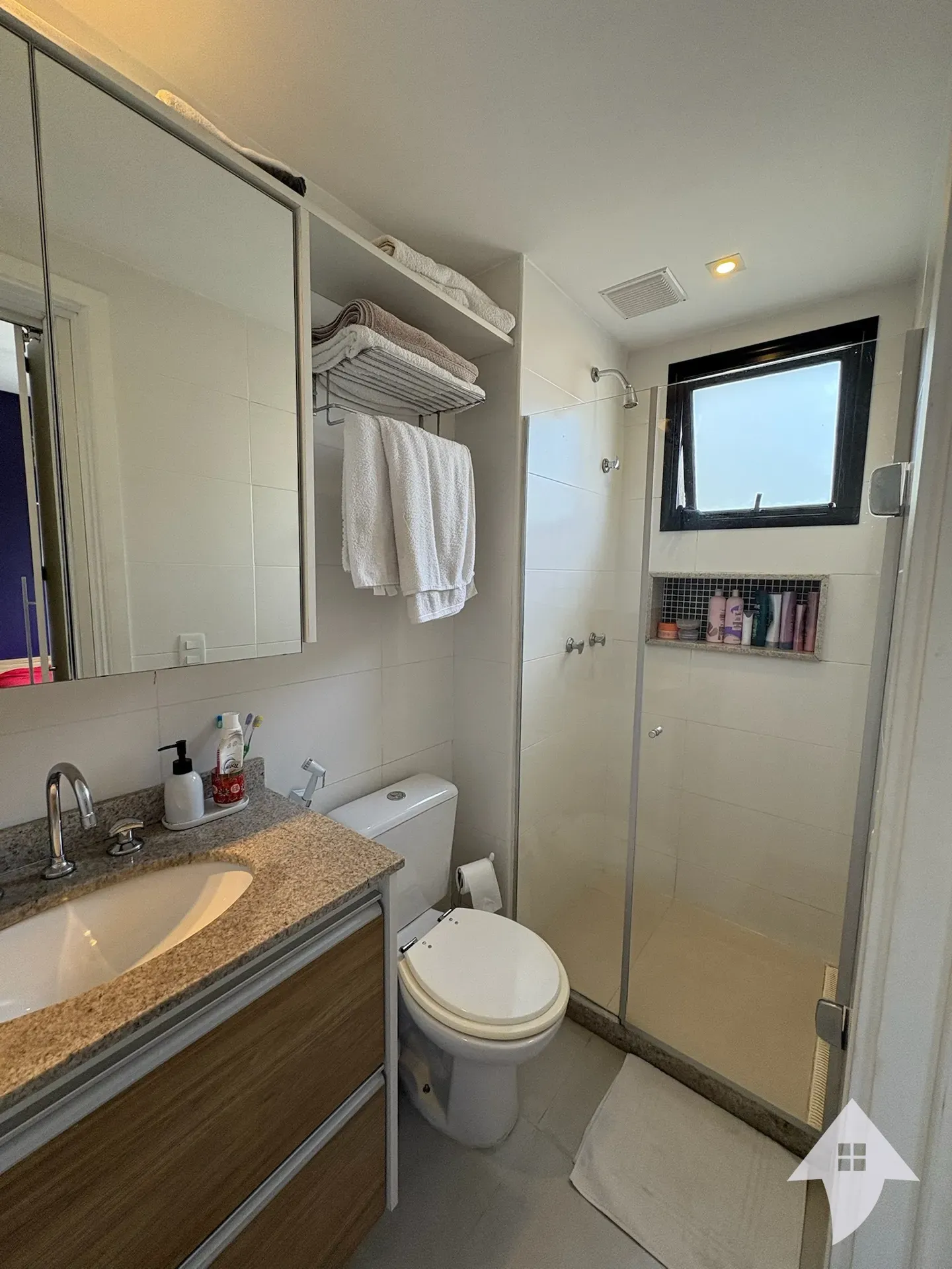 Квартира 156 м² с грилем на балконе и гардеробной — photo 8