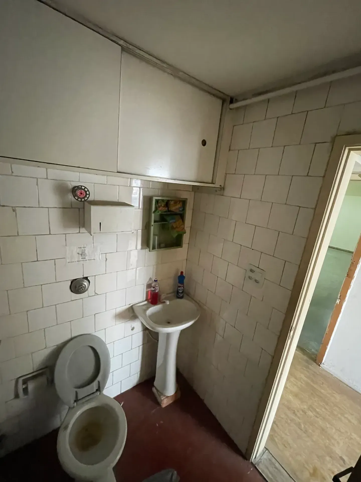 Unfurnished studio with city view and 1 bedroom — photo 5