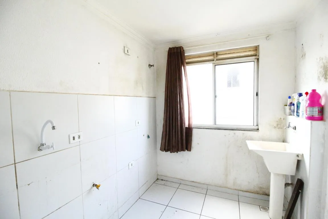 Wood or laminate floors in a 2-bedroom house, 46 m² — photo 18