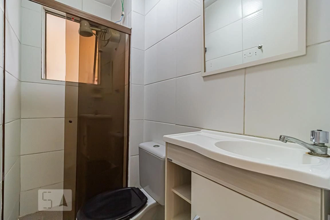 Unfurnished 2-bedroom apartment with a closed kitchen — photo 11