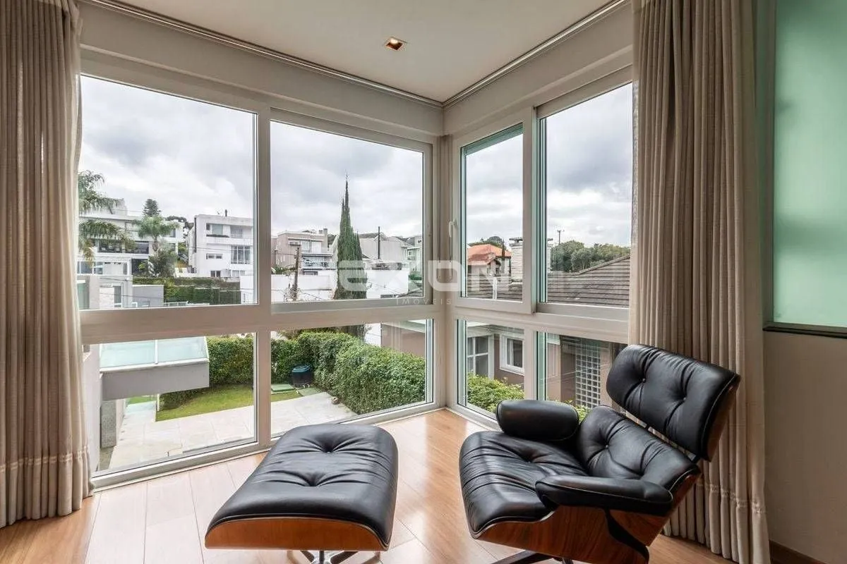 House with 5 bedrooms and 829 m² plus 4 parking spots — photo 26