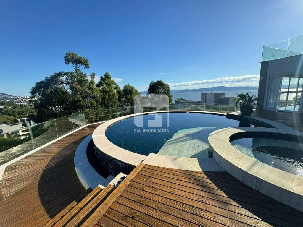 Casa em condomínio com 7 quartos e jardim privativo — photo 2