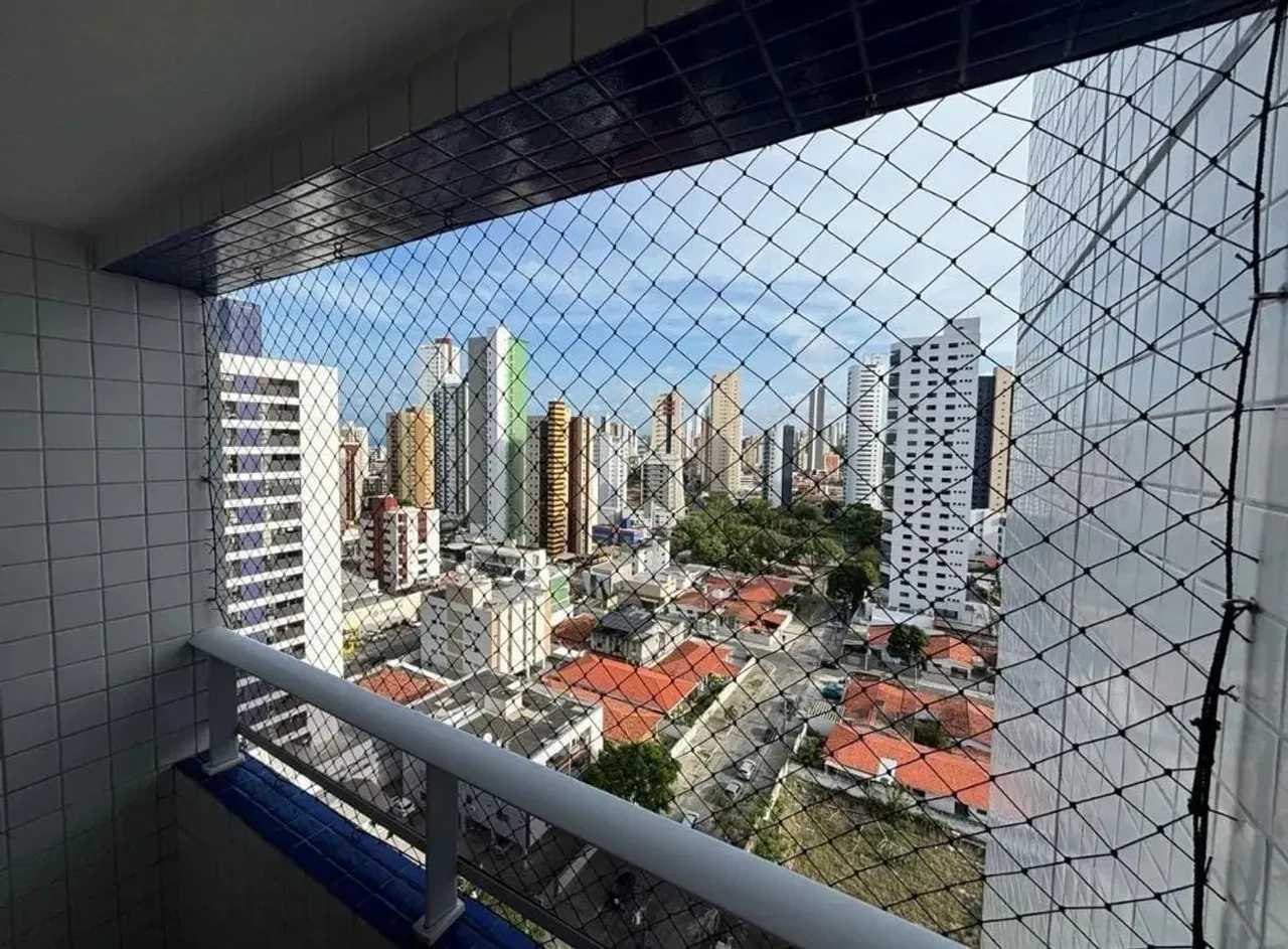 Квартира з 4 спальнями та 10 м² і кухнею-вітальнею
