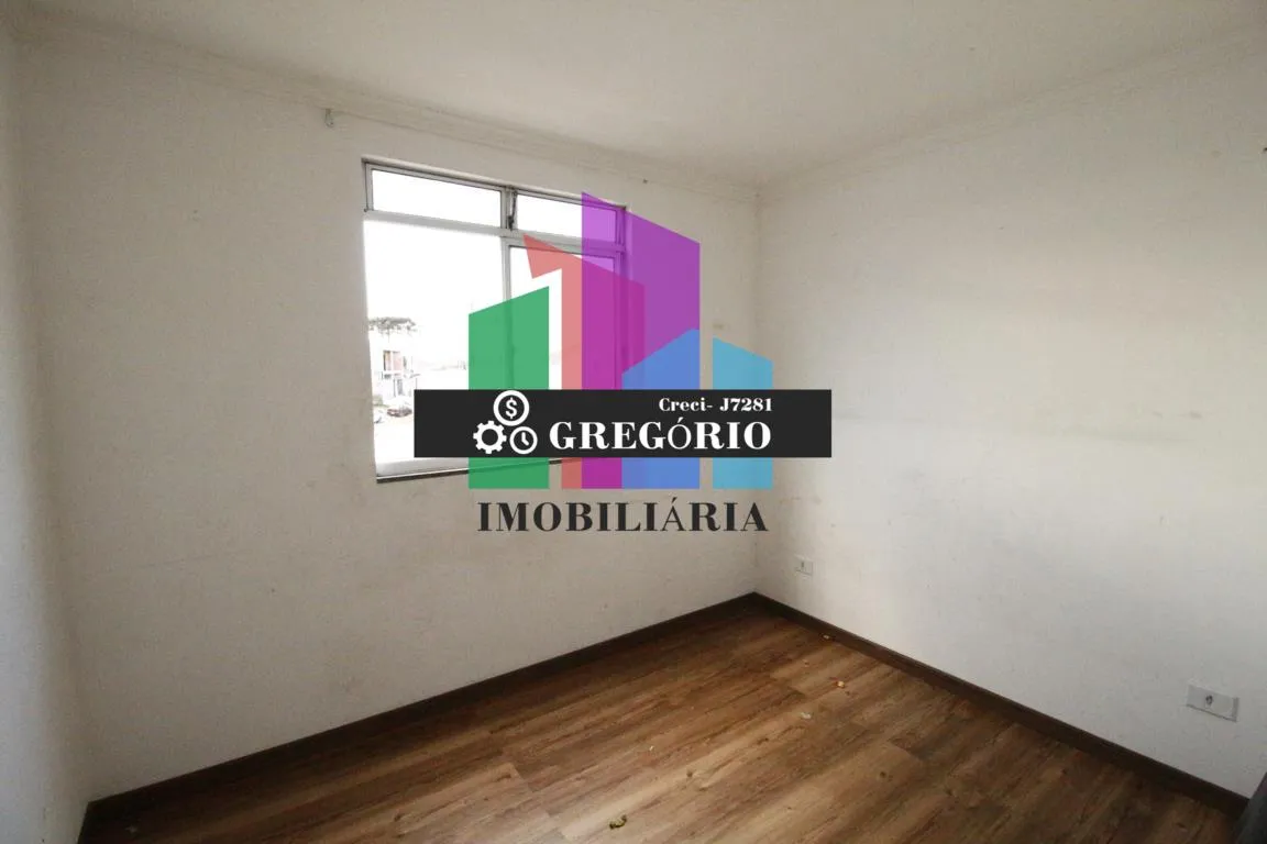 Wood or laminate floors in a 2-bedroom house, 46 m² — photo 11